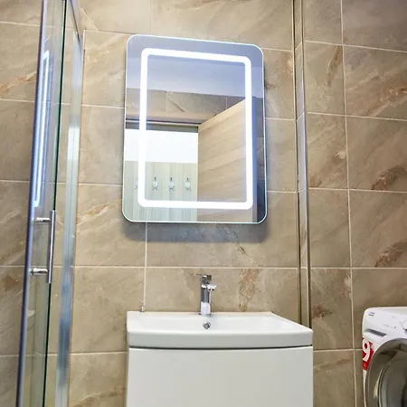 Madagascar By Alz Năvodari