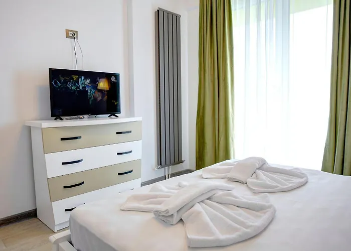 Madagascar By Alz Năvodari