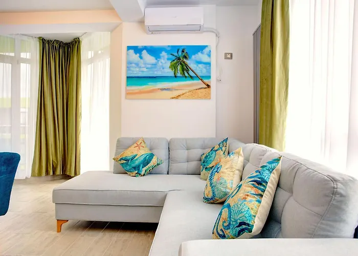 Madagascar By Alz * Năvodari